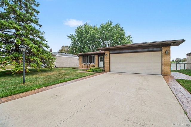 38218 Douglas Drive, Sterling Heights, MI 48310