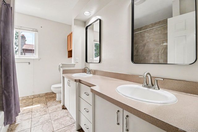 38218 Douglas Drive, Sterling Heights, MI 48310