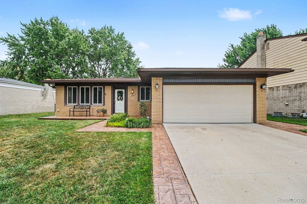 38218 Douglas Drive, Sterling Heights, MI 48310