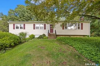 44 Williamsburg Drive, Cheshire, CT 06410