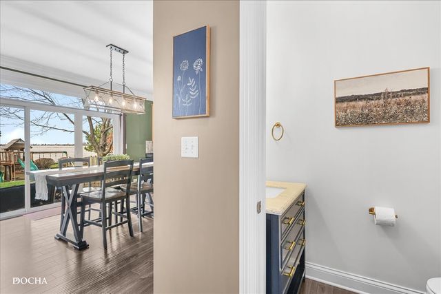 2121 Iroquois Lane, Yorkville, IL 60560