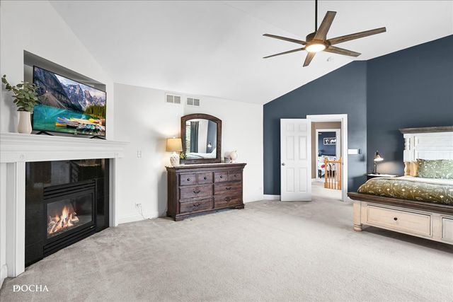 2121 Iroquois Lane, Yorkville, IL 60560