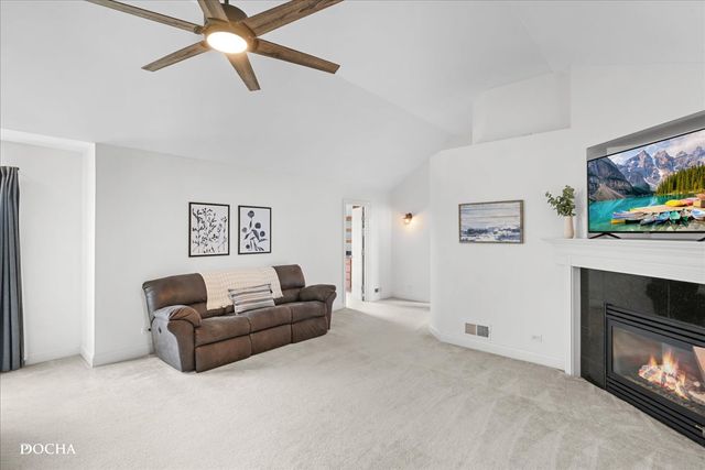 2121 Iroquois Lane, Yorkville, IL 60560