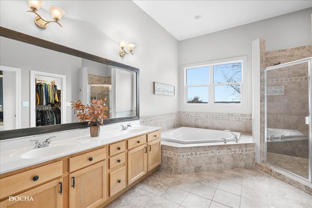 2121 Iroquois Lane, Yorkville, IL 60560