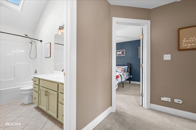 2121 Iroquois Lane, Yorkville, IL 60560