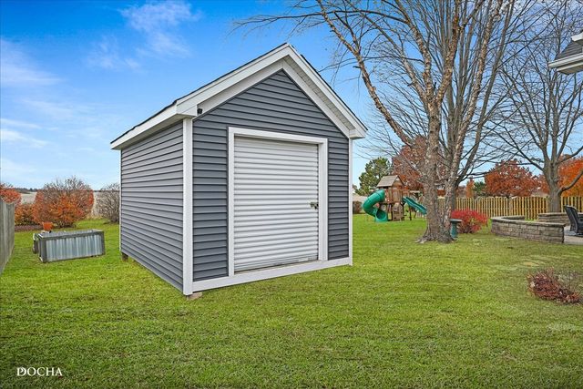 2121 Iroquois Lane, Yorkville, IL 60560