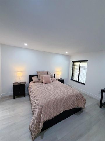 351 Club Circle 208, Boca Raton, FL 33487