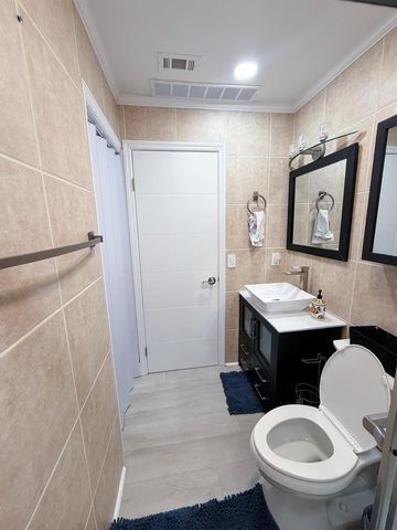 351 Club Circle 208, Boca Raton, FL 33487