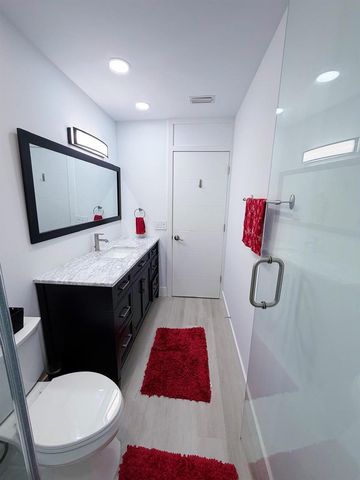 351 Club Circle 208, Boca Raton, FL 33487