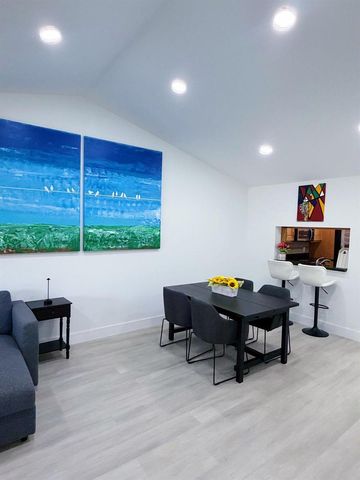 351 Club Circle 208, Boca Raton, FL 33487