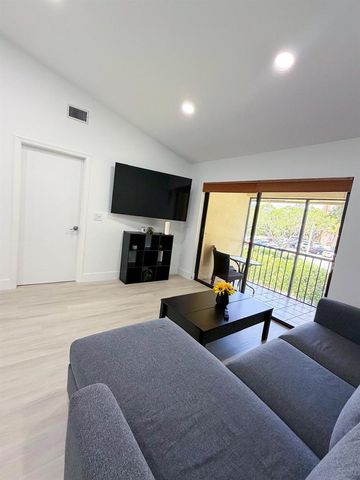 351 Club Circle 208, Boca Raton, FL 33487