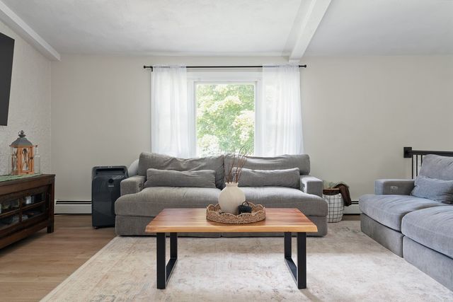 23 Woodcrest Drive, Johnston, RI 02919