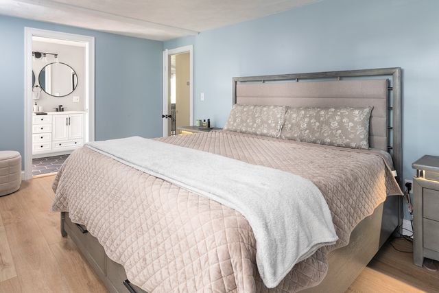 23 Woodcrest Drive, Johnston, RI 02919