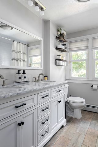 23 Woodcrest Drive, Johnston, RI 02919