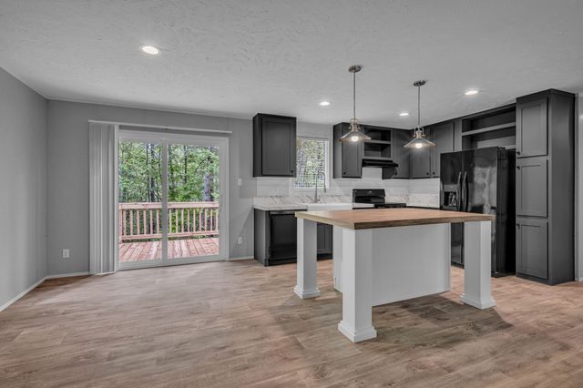 230 E Little Richland Rd, Waverly, TN 37185