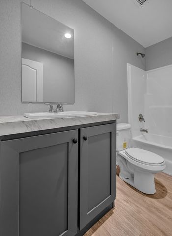 230 E Little Richland Rd, Waverly, TN 37185