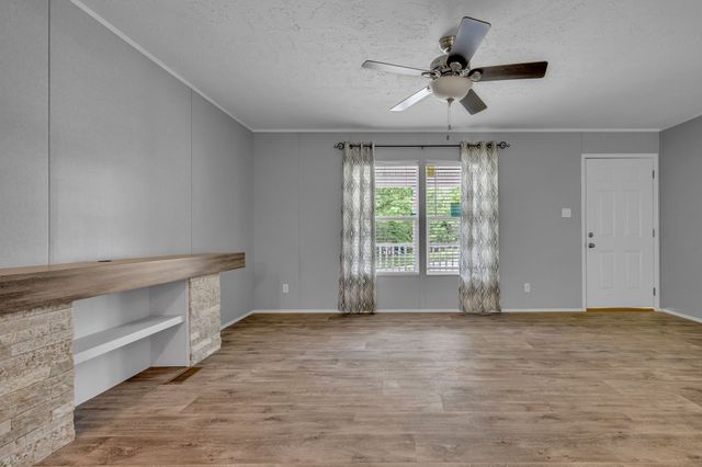 230 E Little Richland Rd, Waverly, TN 37185