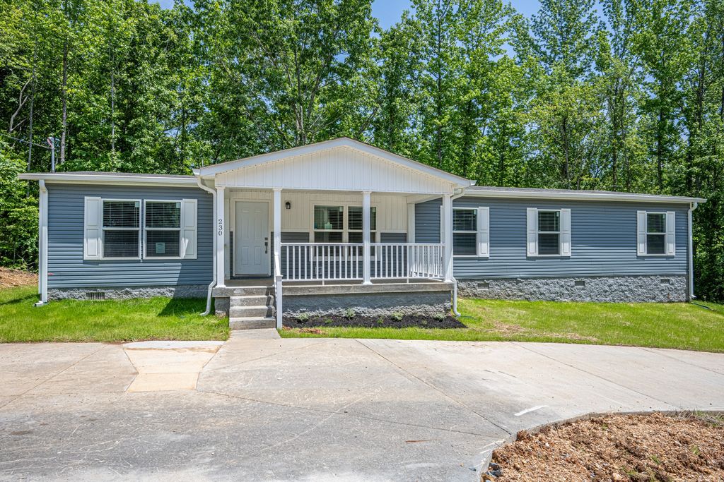 230 E Little Richland Rd, Waverly, TN 37185