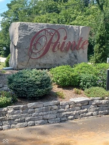 9590 S Lake Ridge Drive, Bloomington, IN 47401