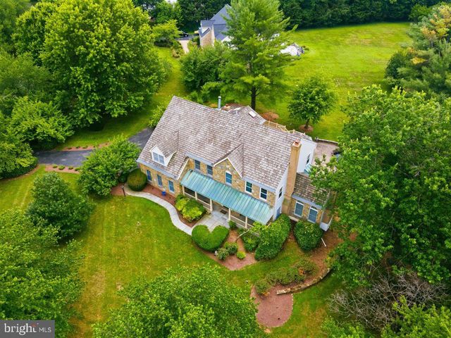 26 GREY PEBBLE CT, Darnestown, MD 20874