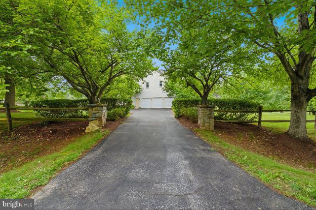 26 GREY PEBBLE CT, Darnestown, MD 20874