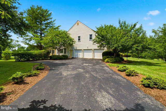26 GREY PEBBLE CT, Darnestown, MD 20874