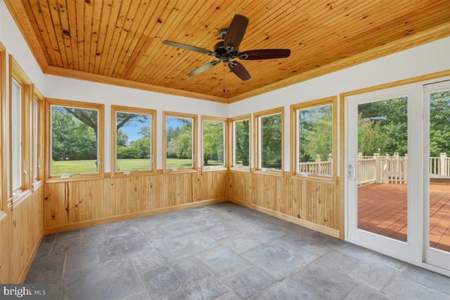 26 GREY PEBBLE CT, Darnestown, MD 20874