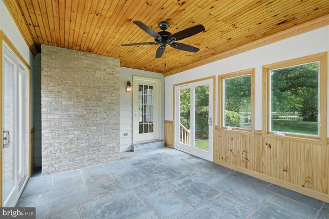 26 GREY PEBBLE CT, Darnestown, MD 20874