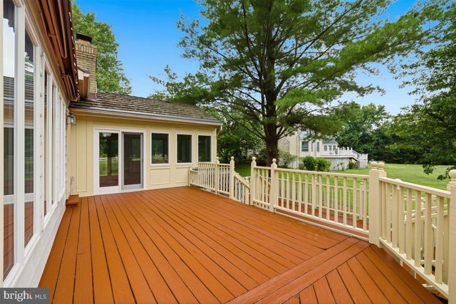 26 GREY PEBBLE CT, Darnestown, MD 20874