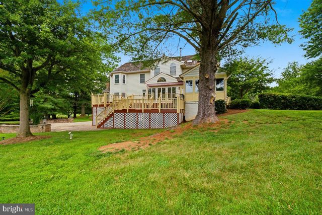 26 GREY PEBBLE CT, Darnestown, MD 20874