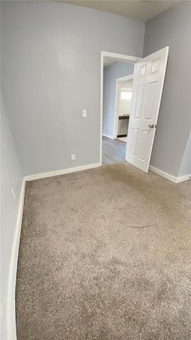 4440 Olive Street, Kansas City, MO 64130