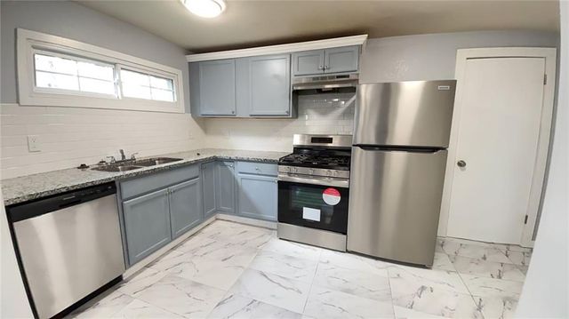 4440 Olive Street, Kansas City, MO 64130
