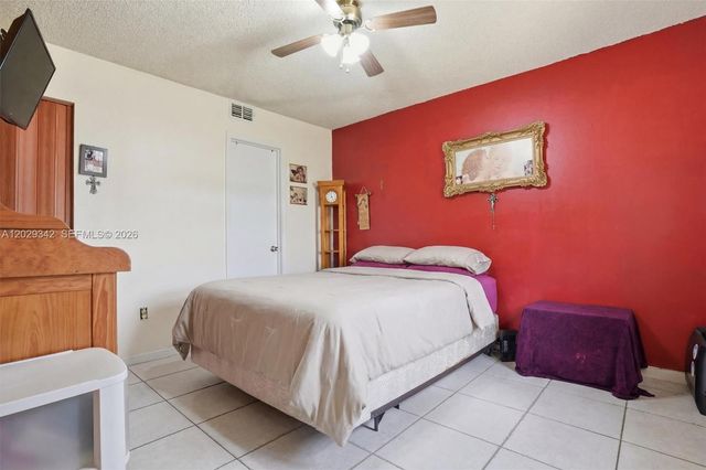 14873 SW 104th St 6-203, Miami, FL 33196