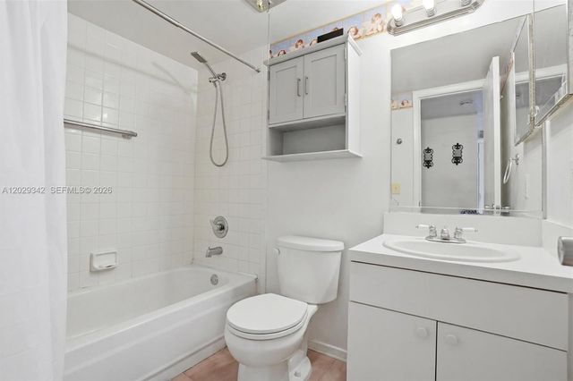 14873 SW 104th St 6-203, Miami, FL 33196