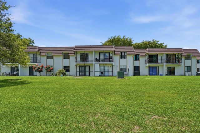 14873 SW 104th St 6-203, Miami, FL 33196
