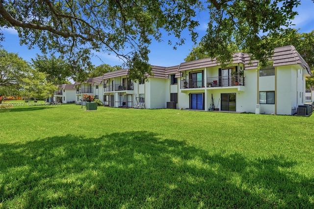 14873 SW 104th St 6-203, Miami, FL 33196