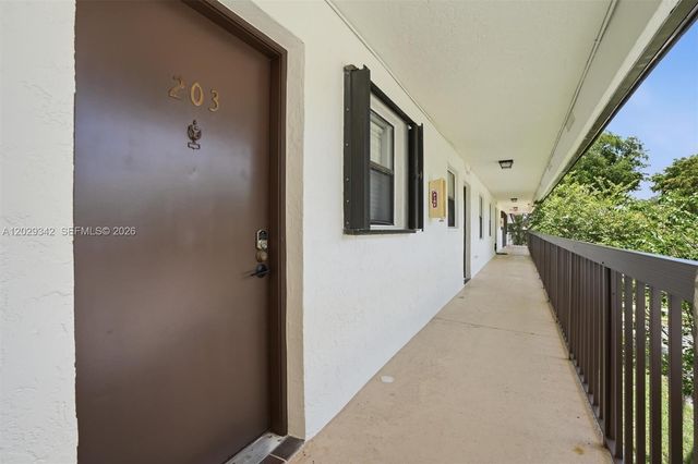 14873 SW 104th St 6-203, Miami, FL 33196