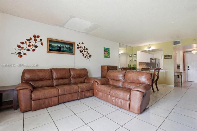14873 SW 104th St 6-203, Miami, FL 33196