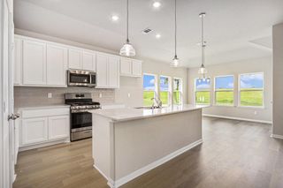 2102 Twin Lakes Boulevard, West Columbia, TX 77486