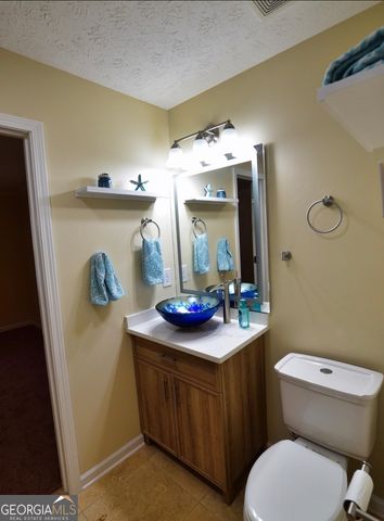 105 Redwood Drive, Lagrange, GA 30240