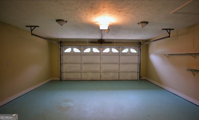 105 Redwood Drive, Lagrange, GA 30240