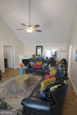 105 Redwood Drive, Lagrange, GA 30240