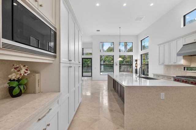 6980 NW 28th Avenue, Boca Raton, FL 33496