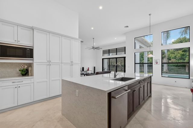 6980 NW 28th Avenue, Boca Raton, FL 33496