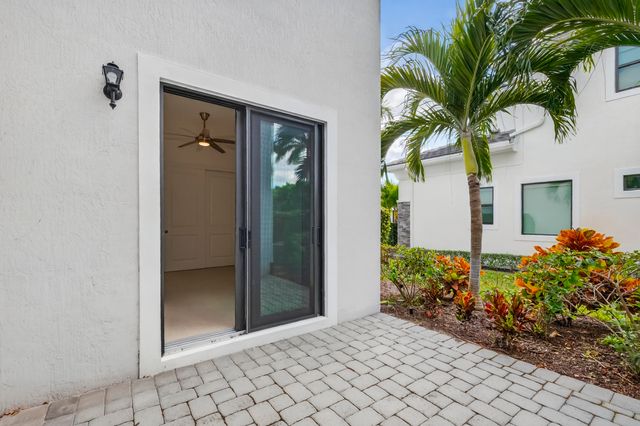 6980 NW 28th Avenue, Boca Raton, FL 33496