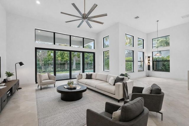 6980 NW 28th Avenue, Boca Raton, FL 33496