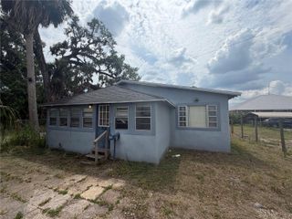 305 N PENNSYLVANIA AVENUE, Plant City, FL 33563