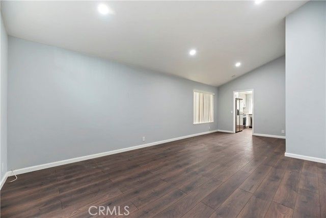 25075 Owens Lake, Lake Forest (el Toro), CA 92630