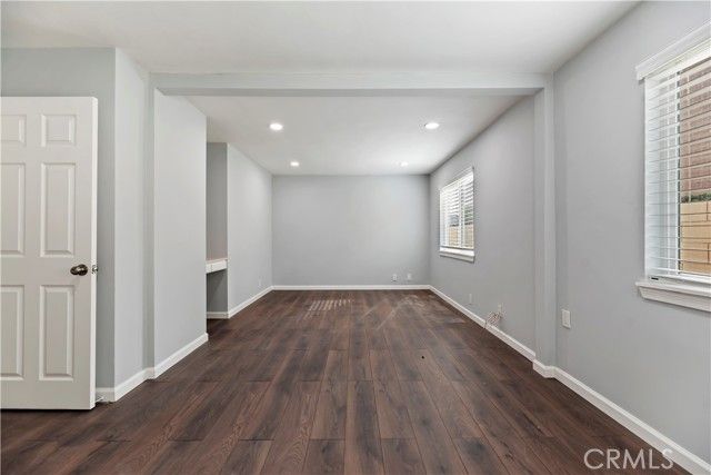 25075 Owens Lake, Lake Forest (el Toro), CA 92630