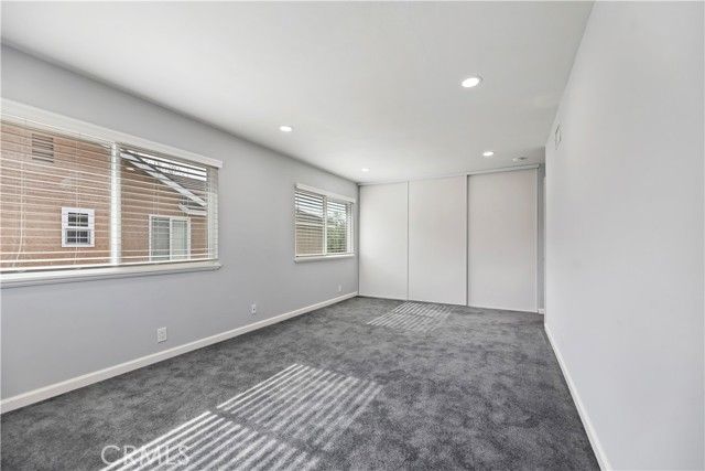 25075 Owens Lake, Lake Forest (el Toro), CA 92630